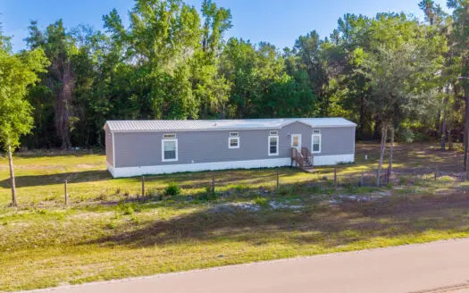 Modern Country Living: New 2024 Home on 2+ Acres Near Gainesville
