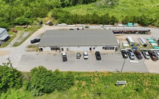 Prime Commercial Investment Opportunity in West Plains, MO