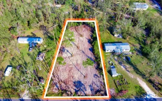 1.03 Acres of Vacant Land in Live Oak, FL