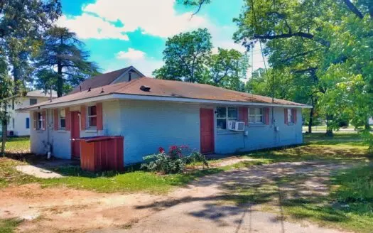 Income Producing Duplex on Corner Lot Bennettsville SC