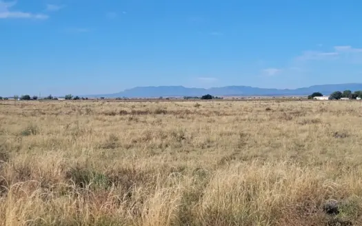 10 Acres with Mountain Views on Ideal Land For New Homebuild