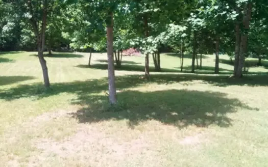 17.8 acres With Barn, Shed and Well in Harrogate Tennessee