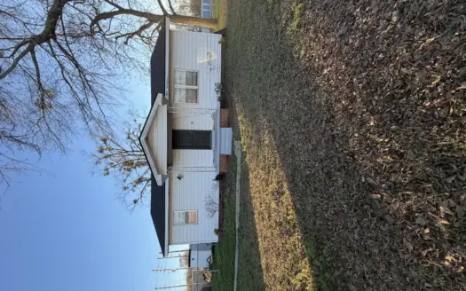 3 Bed 2 Bath Frame House TO BE MOVED  Make it your own
