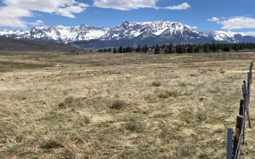 40-Acre Scenic Retreat: No HOA, Huge Views near Dallas Divide