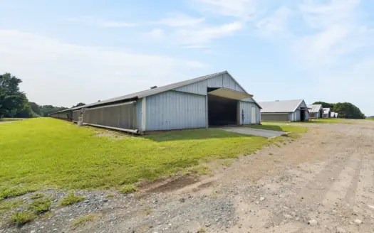 6 house Broiler Poultry Farm For Sale in Macon, GA _ 22± Acres