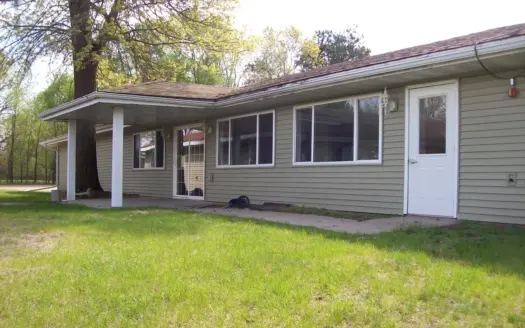 8 one-bedroom apartments Marquette County WI