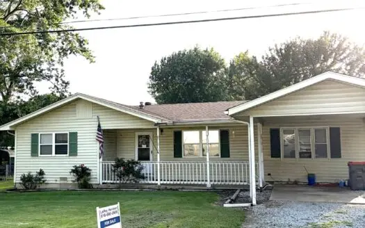 Nice Residential Home, Large Fenced Lot, NE OK