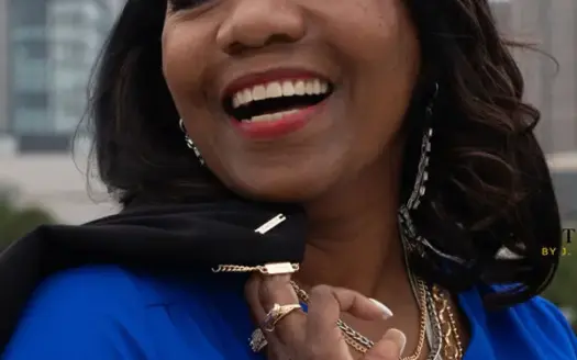 agent profile picture for Arline Townsend on investment properties website
