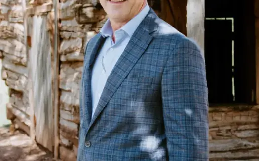 agent profile picture for Brandon Fannin on investment properties website