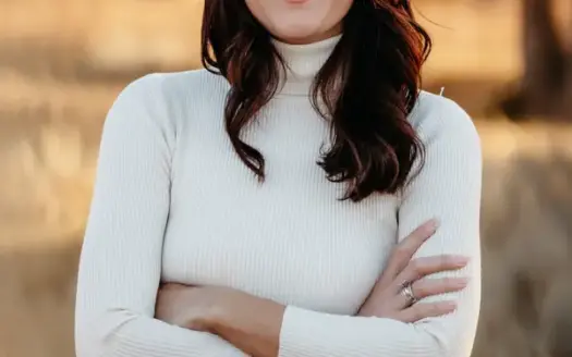 agent profile picture for Carly Bishop on investment properties website