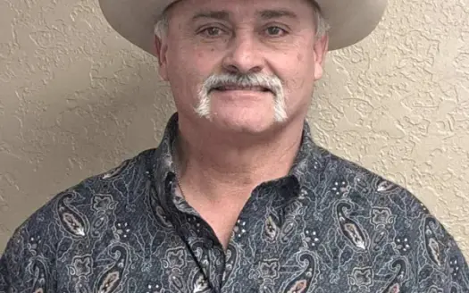 agent profile picture for David Lamunyon on investment properties website