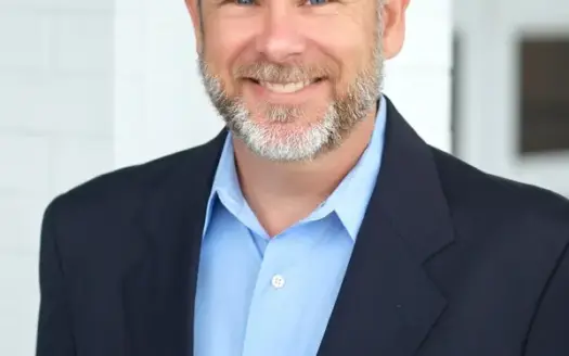 agent profile picture for Michael Cox on investment properties website