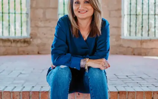 agent profile picture for Misty Zemanek on investment properties website