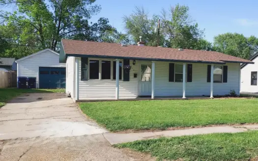 Affordable 3-Bedroom Home for Sale in Carter Lake, IA