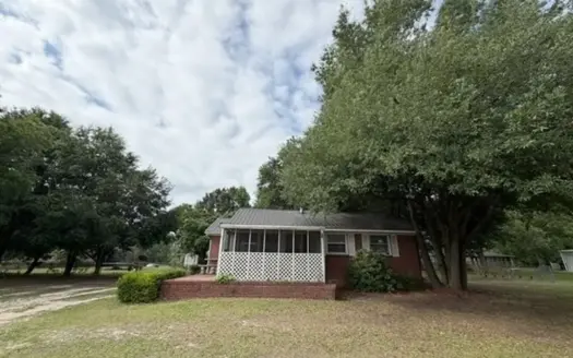 Charming 2BR Cheraw Cottage on 0.7 Acres | Updated Home