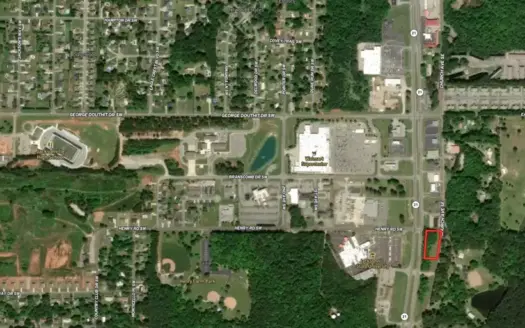 Commercial Land for Sale: High Traffic and Great Visibility