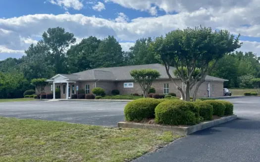 Commercial Office Property Investor Opportunity in Clinton, NC