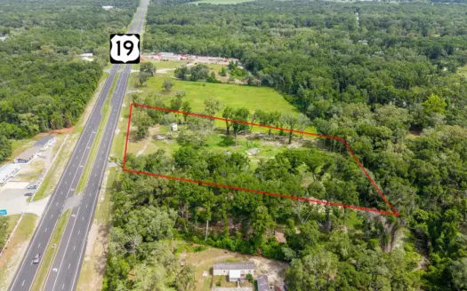 Commercial Property For Sale In Chiefland, Florida!