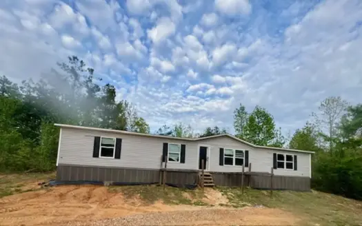 Doublewide with 3 acres for sale in Prentiss County