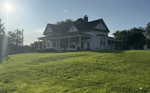 For Sale – Charming Victorian Home in Waldron, AR