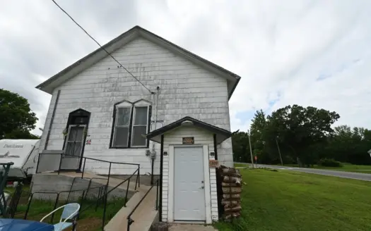 Home for Sale in Barton County, MO
