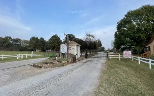 Lake Palestine Double lot for sale