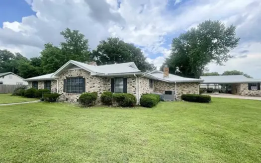 Luxury Gated Estate for Sale in Salem, Arkansas