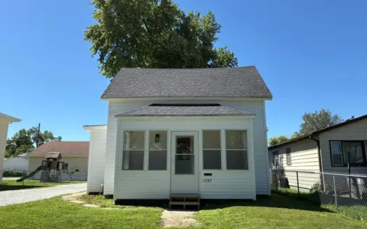Move-in-Ready 3 Bedroom Remodel Home for Sale in Pottawattamie Co