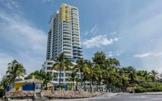 Oceanfront Turnkey Studio in Coronado | PH Coronado Bay
