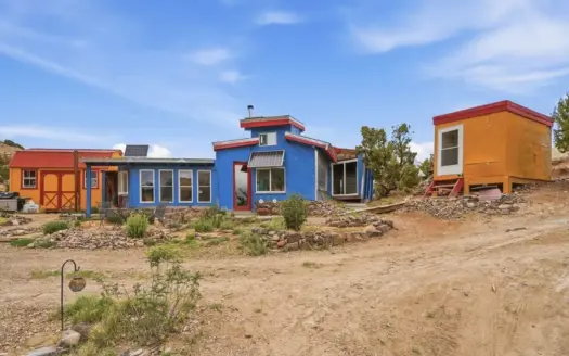 Off-Grid Yurt on 21.8 Acres Near Santa Fe, New Mexico