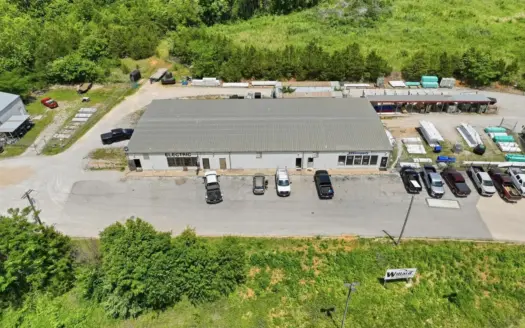 Prime Commercial Investment Opportunity in West Plains, MO