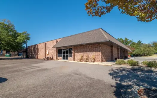 Turn-Key Music, Food Venue for Sale in Cheraw, South Carolina