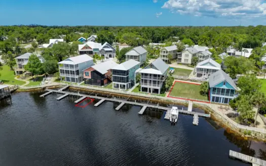 Vacant Lot and Boat Slip right on the Steinhatchee River