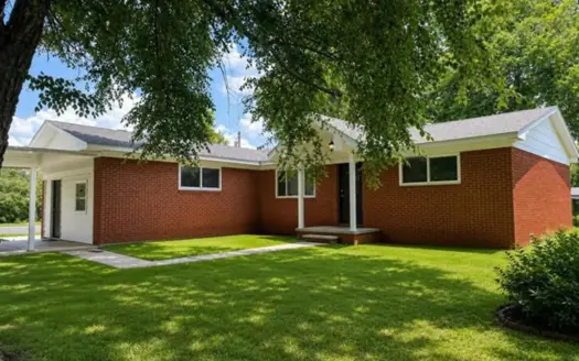 Brick 3 or 4 bed 2 bath in Rector,  Arkansas