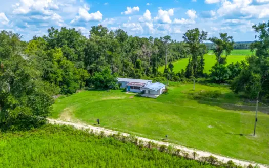 Home For Sale in Jasper, Florida