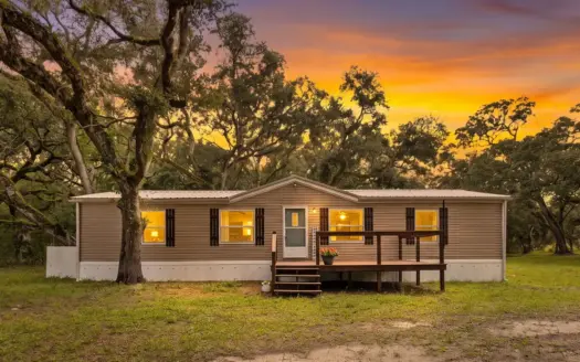 Move-In Ready 3BR/2BA with Stunning Oak Trees