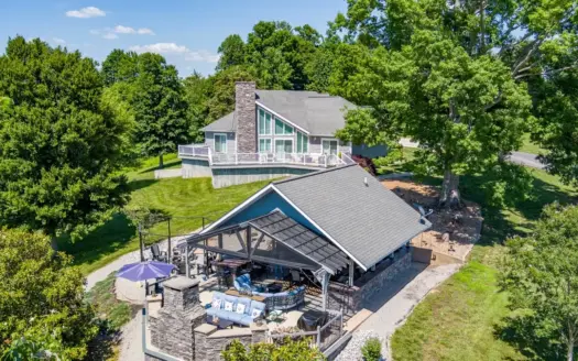 Dream Luxury Lake Home near Dale Hollow