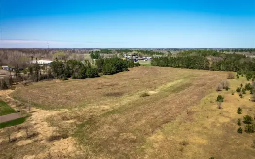 Exceptional Commercial Land for Sale in Mora