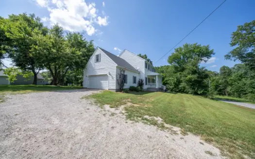 Colonial Style Home Located in the Town of Willow Springs, MO