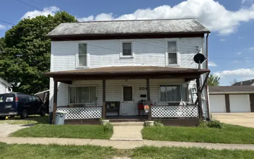 Woodsfield OH Fixer Upper home with multiple buildings