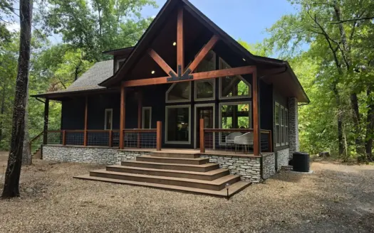 Billy Creek Recreational Cabin – National Forest Area