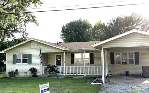 Nice Residential Home, Large Fenced Lot, NE OK