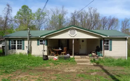 Doublewide on .19 acre lot in Morristown, Tennessee