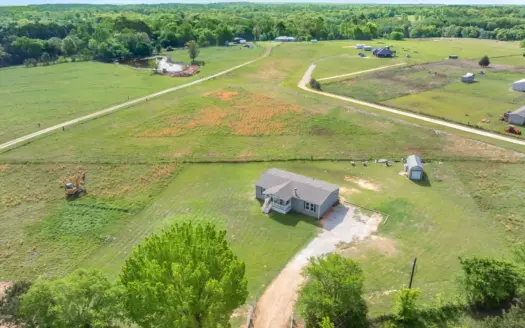 3BR-2BA Home on 1.64 Acres in Winnsboro Wood County in East Texas