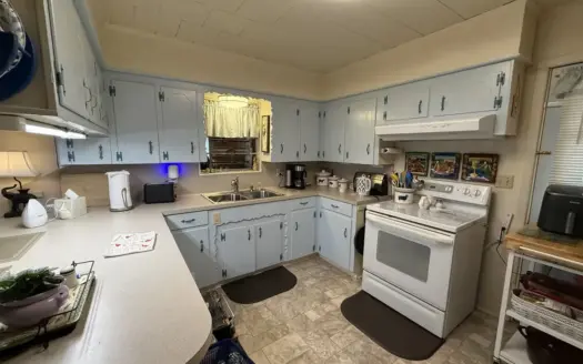 3BR-2BA-2CC in Winnsboro Wood County Texas – Great Investment!