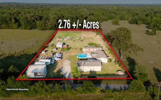 3 Homes+2.766 Acres+Shop-RV Hookup+Storage+Gardens+Chicken Houses