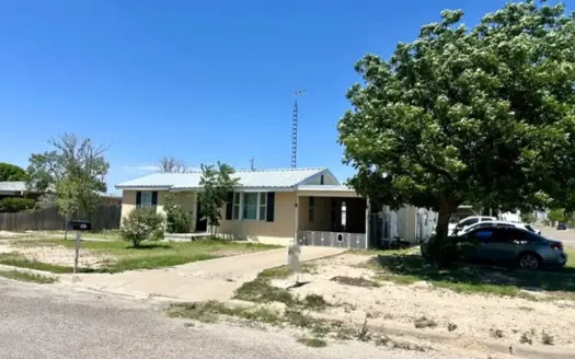 1007 N Park Home For Sale Corner Lot Fort Stockton, TX Pecos Co.