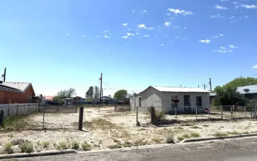 705 W Ryan  Investment Property 2 Residential Lots