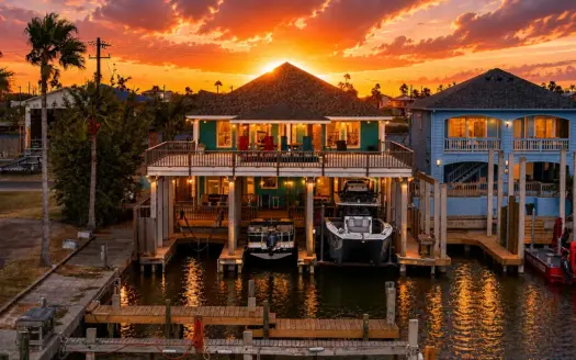 Turnkey Port Mansfield Waterfront Home with 3 Private Boat Slips