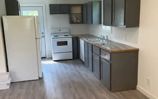 Turnkey Investment Property for Sale in De Kalb, TX